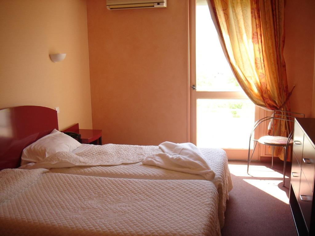 L'Esplan Hotel Saint-Paul-Trois-Chateaux Phòng bức ảnh